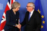 O presidente da Comissão Europeia, Jean-Claude Juncker, e a primeira-ministra britânica, Theresa May